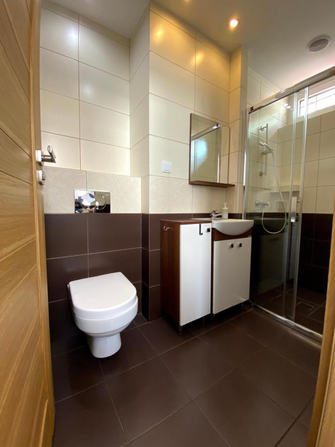 Appartement Zefir Pokoje à Unieście Extérieur photo